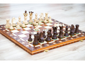 Drevené šachy kráľovské